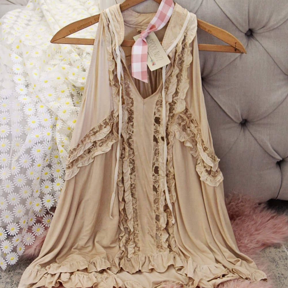 New Ruffle & Lace Romantic Montana Sand Tank Top